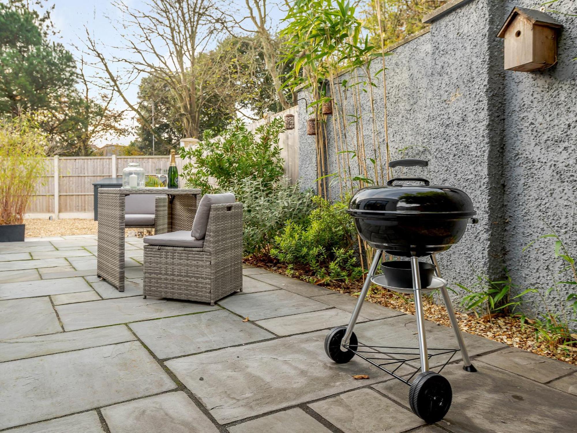 Solsken Villa Bournemouth Bagian luar foto