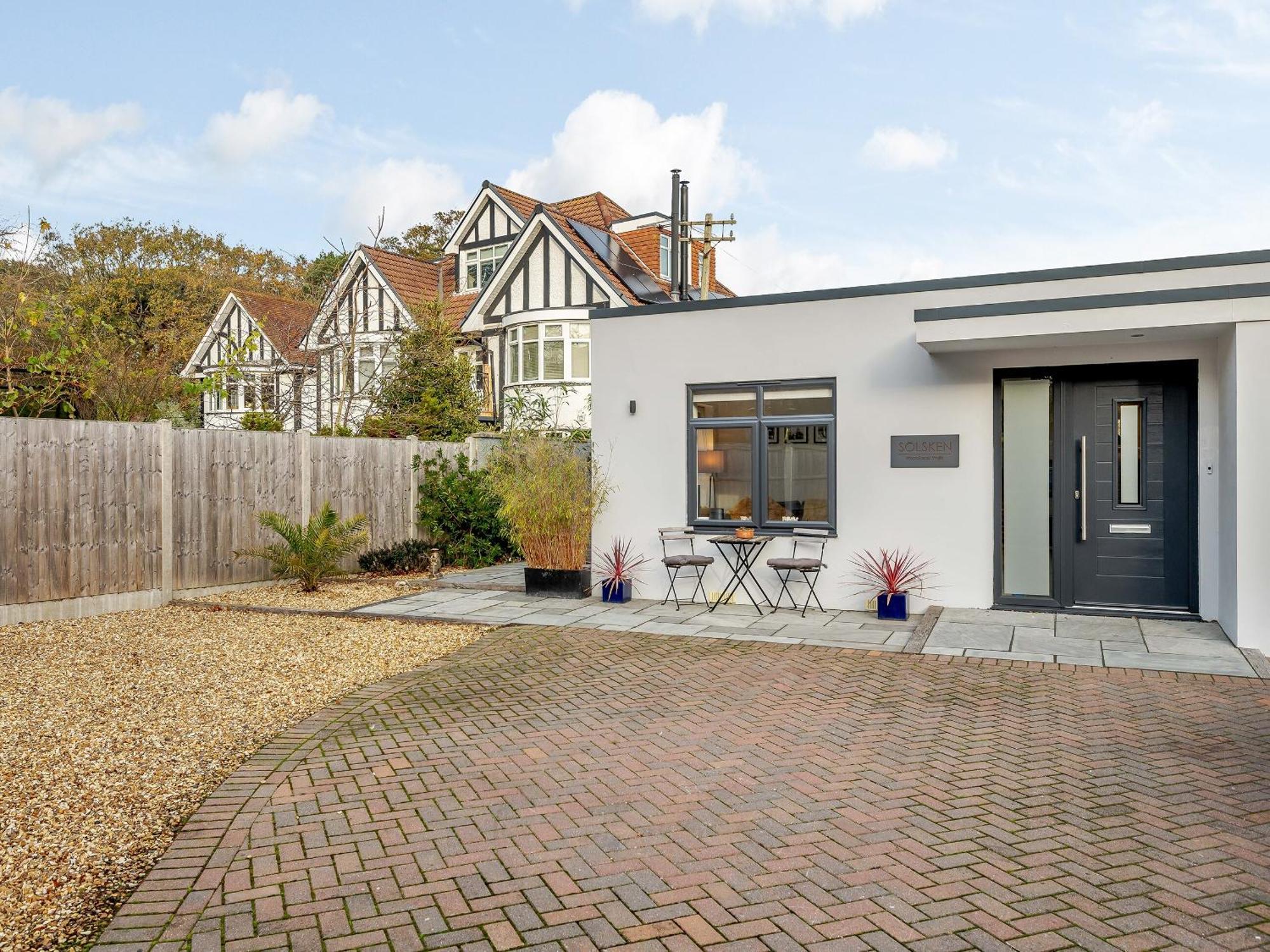 Solsken Villa Bournemouth Bagian luar foto